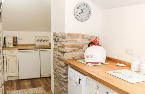 Ludwel Cottage | THE OLD COTTAGE, pet friendly, character holiday cottage in Ludlow