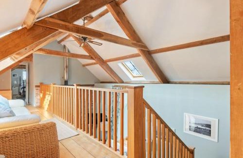 St Ishmaels House | The Old Cowshed