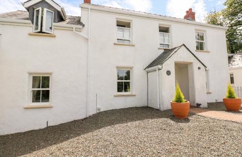 Tenby House | The Old Farm House