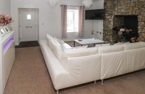 Tenby House | The Old Farm House