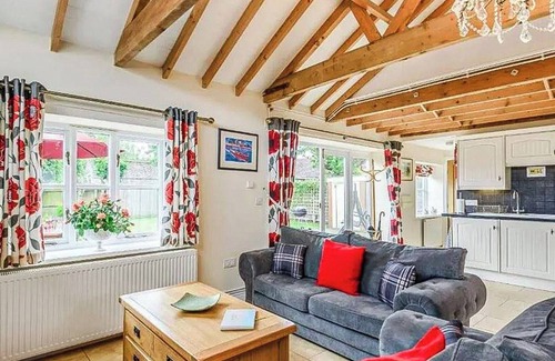 Burgh le Marsh Cottage | The Old Foundry Holiday Cottage