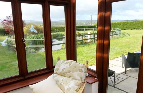 Launceston Cottage | THE OLD GRANARY, pet friendly, with a garden in Polyphant