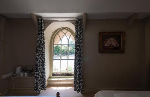 Mullion Bed & Breakfast | The Old Inn