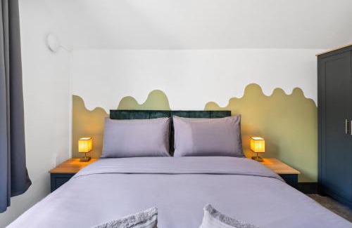 Worthing House | The Old Laundry - FREE Parking - Town Centre