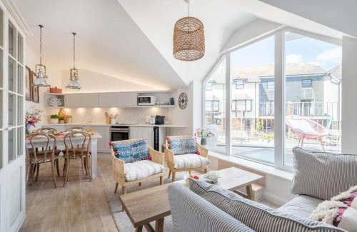 Salcombe House | The Old Lobster Pot