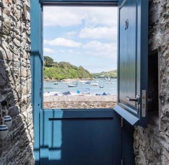 Salcombe House | The Old Lobster Pot