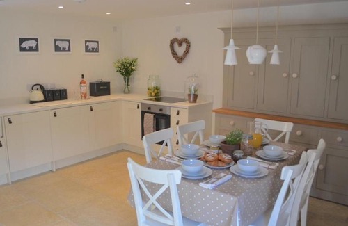Moreton-in-Marsh House | The Old Milking Barn