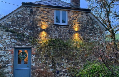Launceston Apartment | The Old Mill Luxury Hot Tub Escape