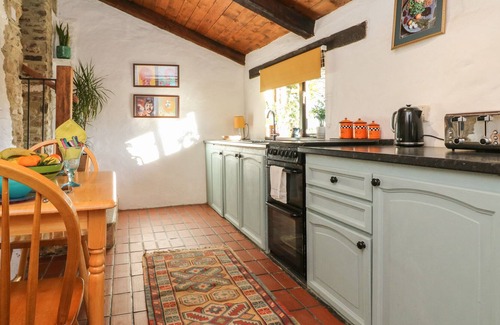 Okehampton House | THE OLD MILL, pet friendly, character holiday cottage in Bridestowe