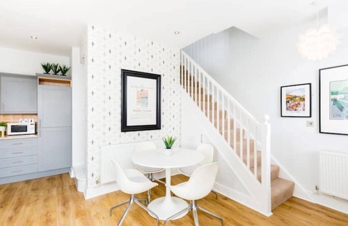 Malvern House | The Old Morgan Period Townhouse