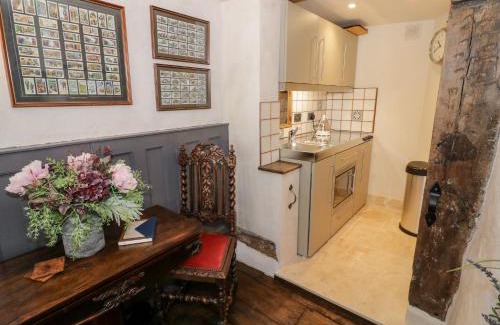 Tewkesbury House | The Old Paper Shop