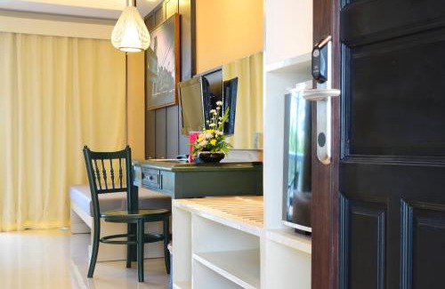 Karon Hotel | The Old Phuket - Karon Beach Resort - SHA Plus