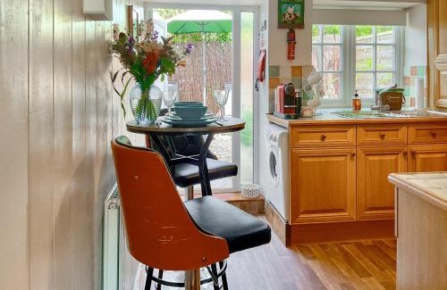 Axbridge House | The Old Post House - Uk50190