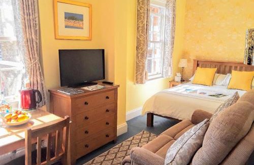Hythe House | The Old Post Office Boutique Guesthouse