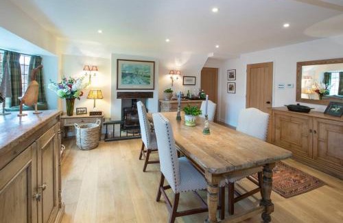 Broadway House | The Old Post Office