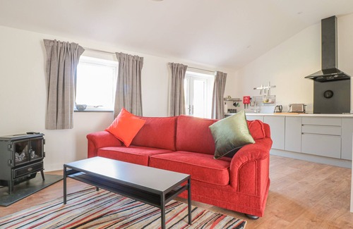 Aymestrey Cottage | THE OLD POWER HOUSE COTTAGE 2, romantic, with a garden in Shobdon