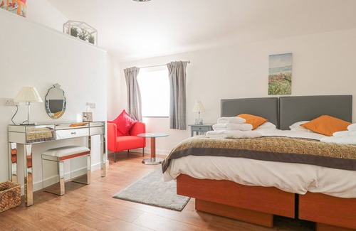 Aymestrey Cottage | THE OLD POWER HOUSE COTTAGE 2, romantic, with a garden in Shobdon
