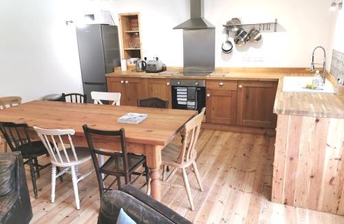 Jacobstow Apartment | THE OLD RECTORY GLEBE HOUSE in Jacobstow 10 mins to Widemouth bay and Crackington Haven,15 mins Bude,20 mins tintagel, 27 mins Port Issac