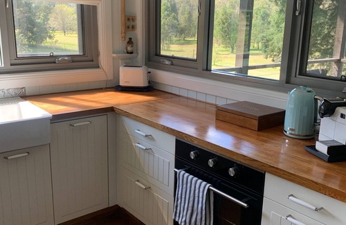 Paynes Crossing House | The Old School House. A beautiful house in the Hunter Valley close to Wollombi.