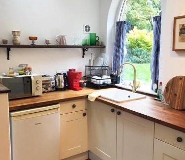 Newington Apartment | The Old School
