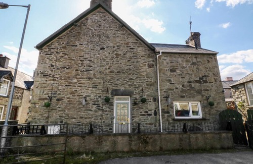 Bala Cottage | The Old School House