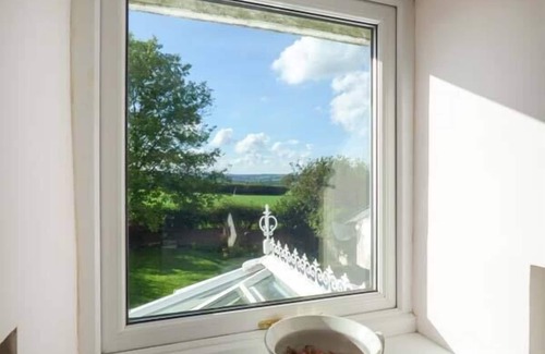 Lewannick Cottage | THE OLD SCHOOL HOUSE, pet friendly, with a garden in Lewannick