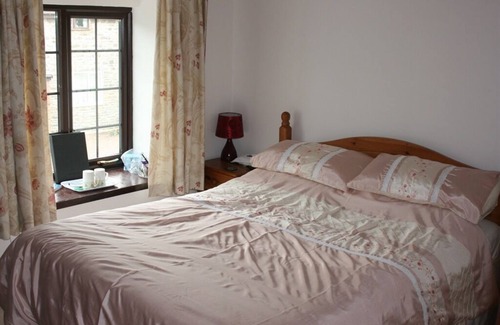 Llanbrynmair Bed & Breakfast | The Old School House