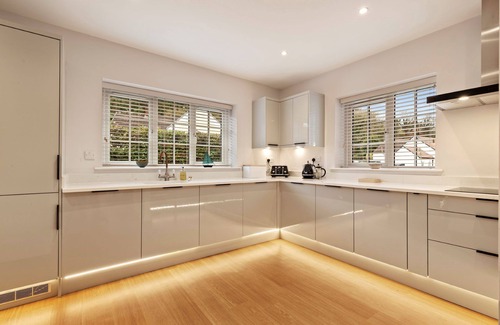Crynant Cottage | The Old School - Luxury Cottages