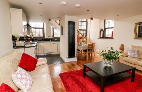 Lampeter Cottage | THE OLD SCHOOL, pet friendly, luxury holiday cottage in Lampeter
