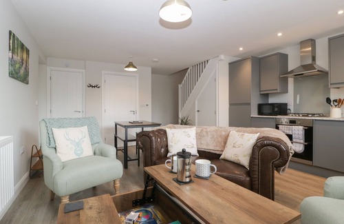 Cinderford House | THE OLD SCHOOL, pet friendly, character holiday cottage in Ruspidge