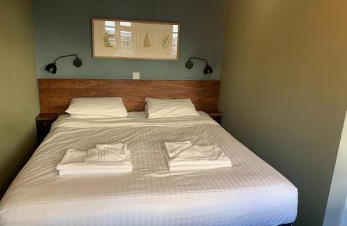 Dorchester Ski Chalet | The Old Ship Inn