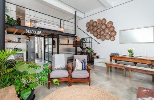 Kalk Bay Apartment | The Old Shop loft apt in the heart of Kalk Bay