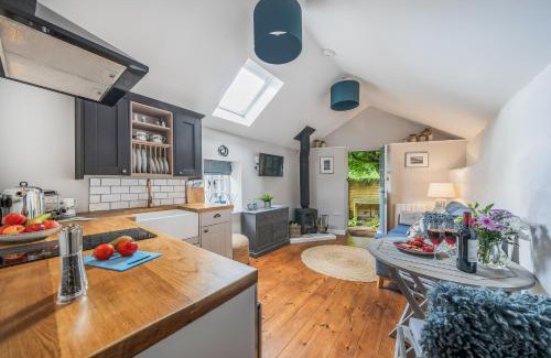 Charmouth House | The Old Stables