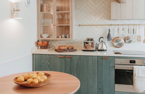 Tenterden Cottage | The Old Stables- UK44870