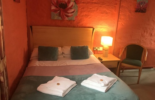 Hallatrow Hotel | The Old Station Inn