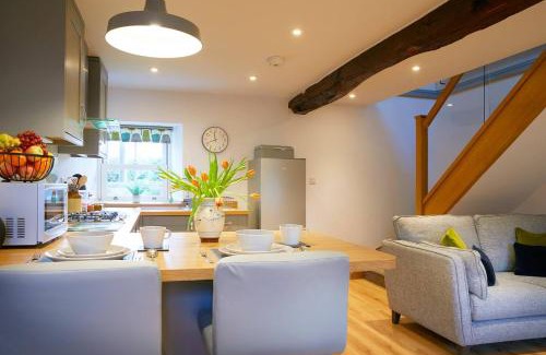 Sleights House | The Old Tackroom, Luxury Barn