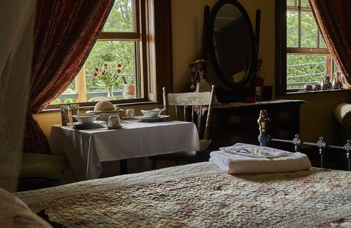 East Maitland Bed & Breakfast | The Old Victoria