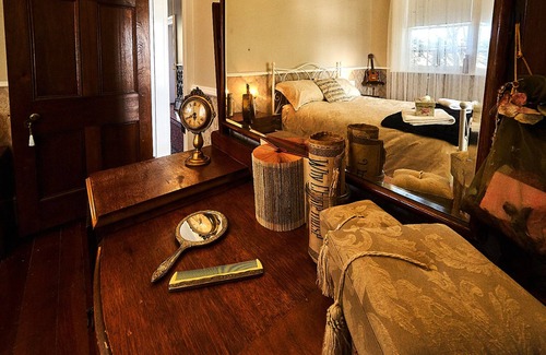 East Maitland Bed & Breakfast | The Old Victoria