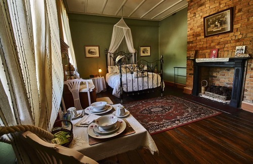 East Maitland Bed & Breakfast | The Old Victoria