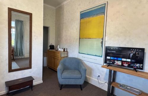 New Plymouth House | The Old Villa on Liardet