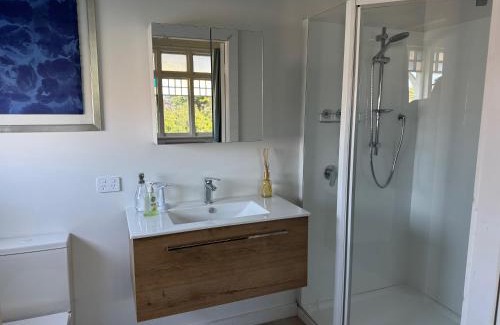 New Plymouth House | The Old Villa on Liardet