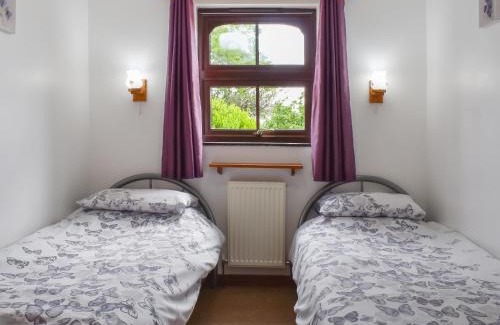 Stenalees House | The Old Workshop - Uk49871