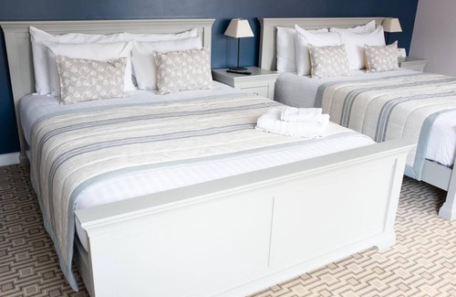 Hurley Hotel | The Olde Bell, BW Signature Collection