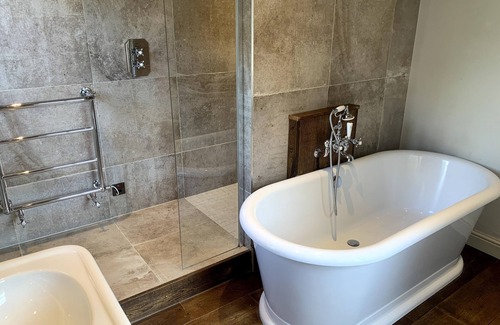 Hurley Hotel | The Olde Bell, BW Signature Collection