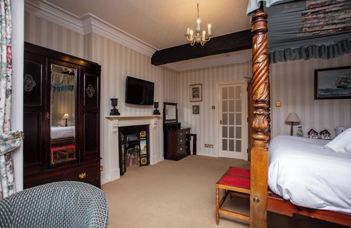 Seahouses House | The Olde Ship Inn
