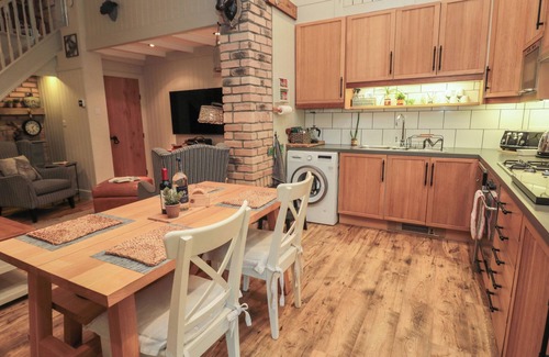 Warkworth Cottage | The Olde Stables