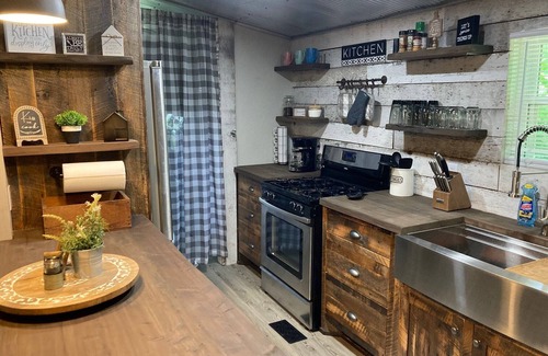 Stockdale House | The Ole' Farmhouse