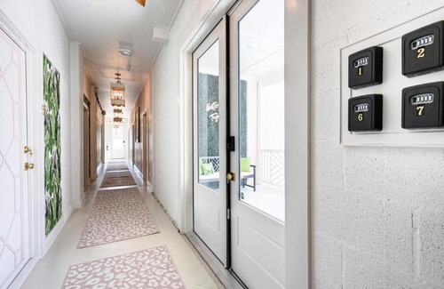 Galveston Hotel | The Oleander Hotel Room 6
