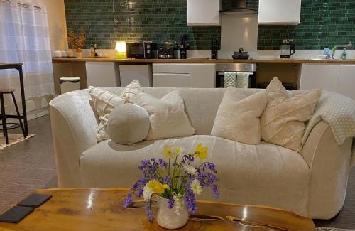 Brecon Apartment | The Olive Nest