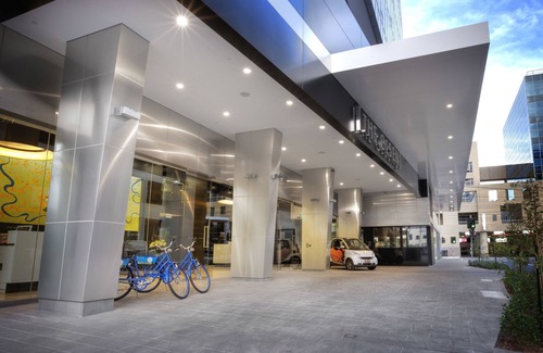 South Yarra Apartment | The Olsen Melbourne - Art Series